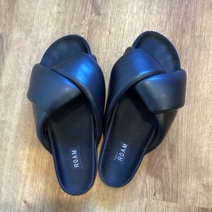 ROAM puffy sandals 40